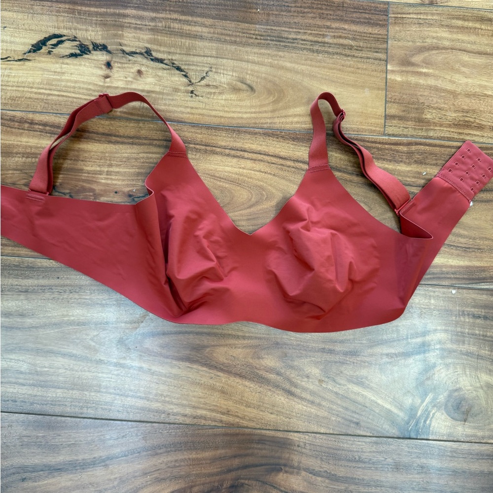 Knix 7 Evolution Red Wireless Bra size 7